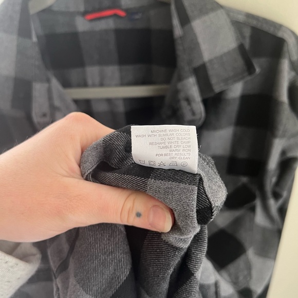Design in Italy Flannel Button Down Black Grey Checkered Size Large - Picture 5 of 7